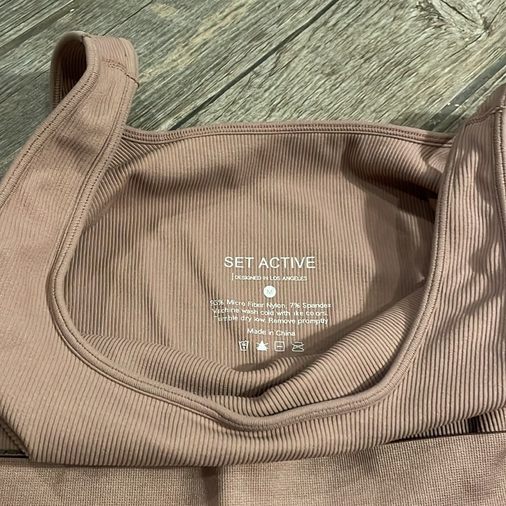 Set Active women’s workout set - Picture 4 of 7